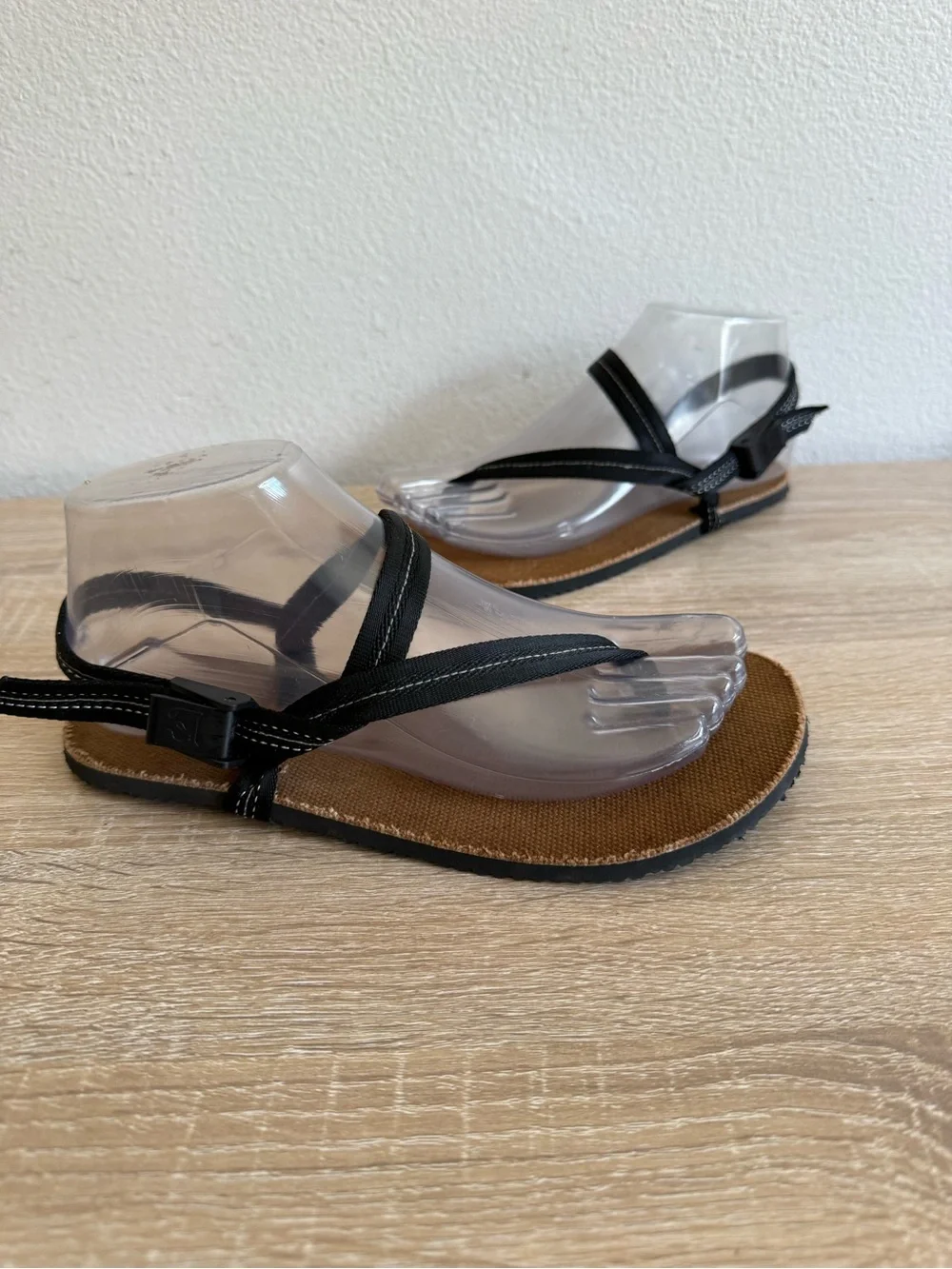 Earth Runners Circadian Sandals barefoot Grounding hiking sandals Sz 7.5